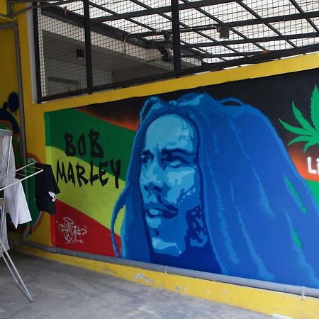 Ideer Hostel Bangkok Exteriör bild