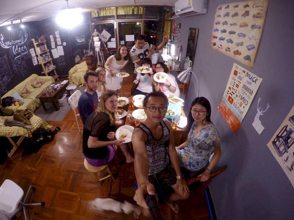 Ideer Hostel Bangkok Exteriör bild
