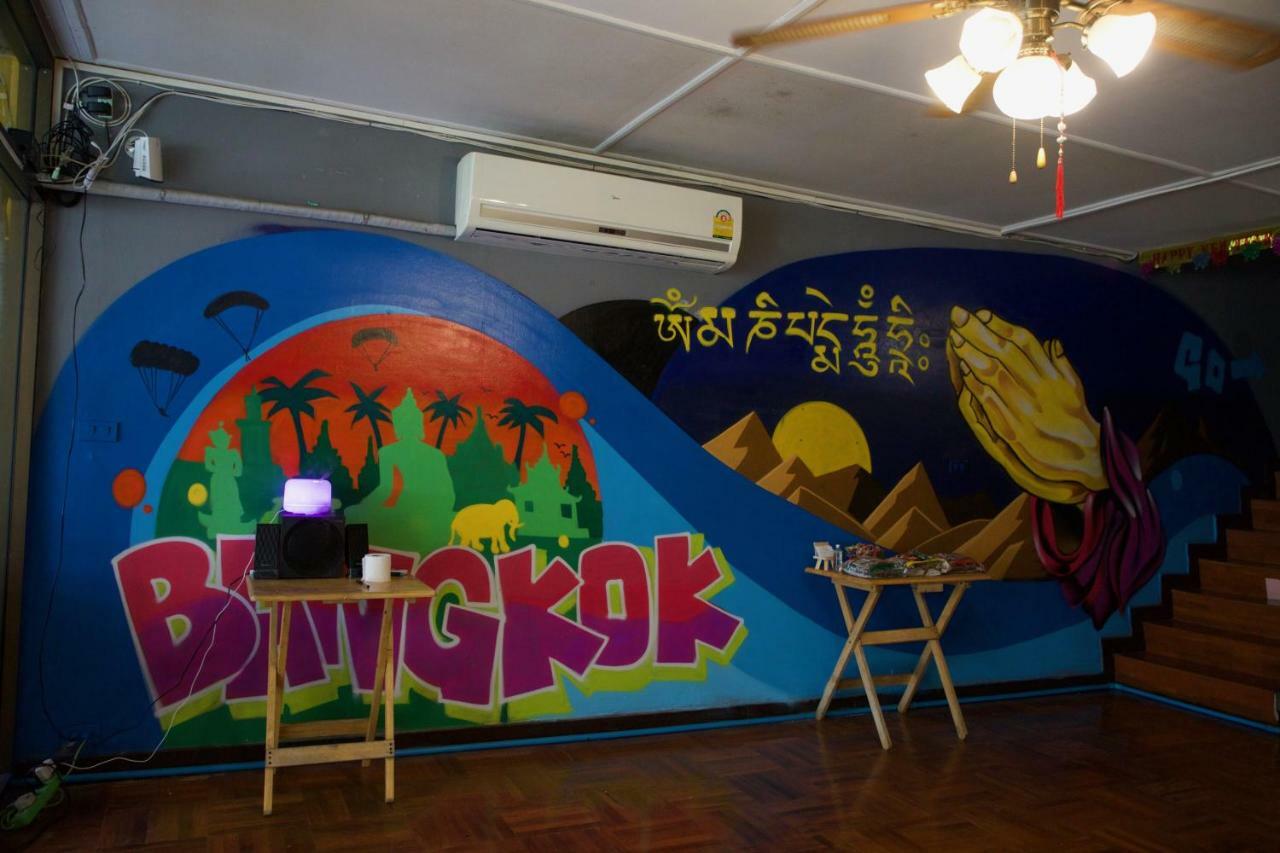 Ideer Hostel Bangkok Exteriör bild