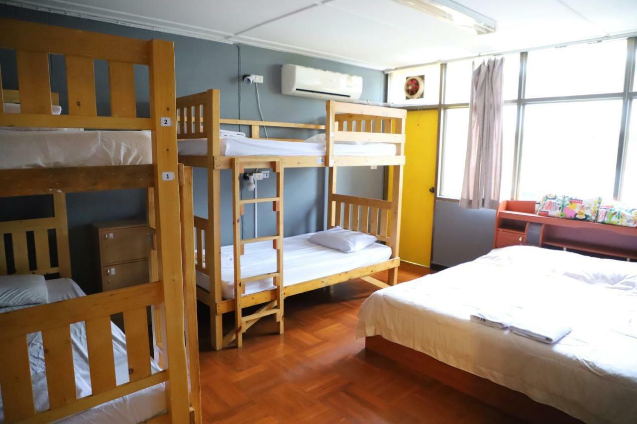 Ideer Hostel Bangkok Exteriör bild